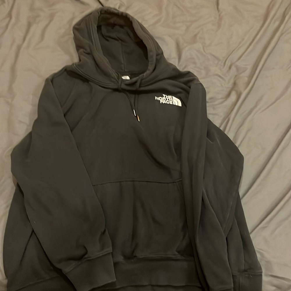 Men’s Northface sweatshirt
Some cracking in the northface logo on back and front